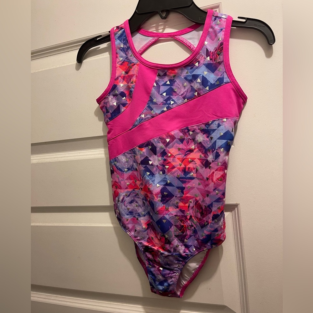 Girls. Gymnastics leotard. Size Small